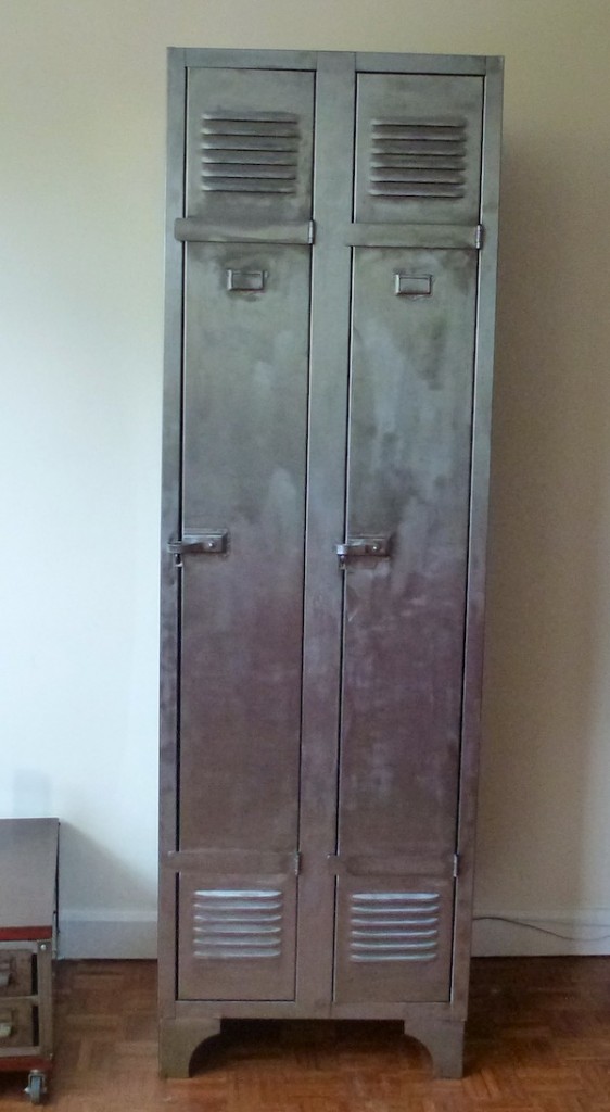 industrial-locker-two-doors